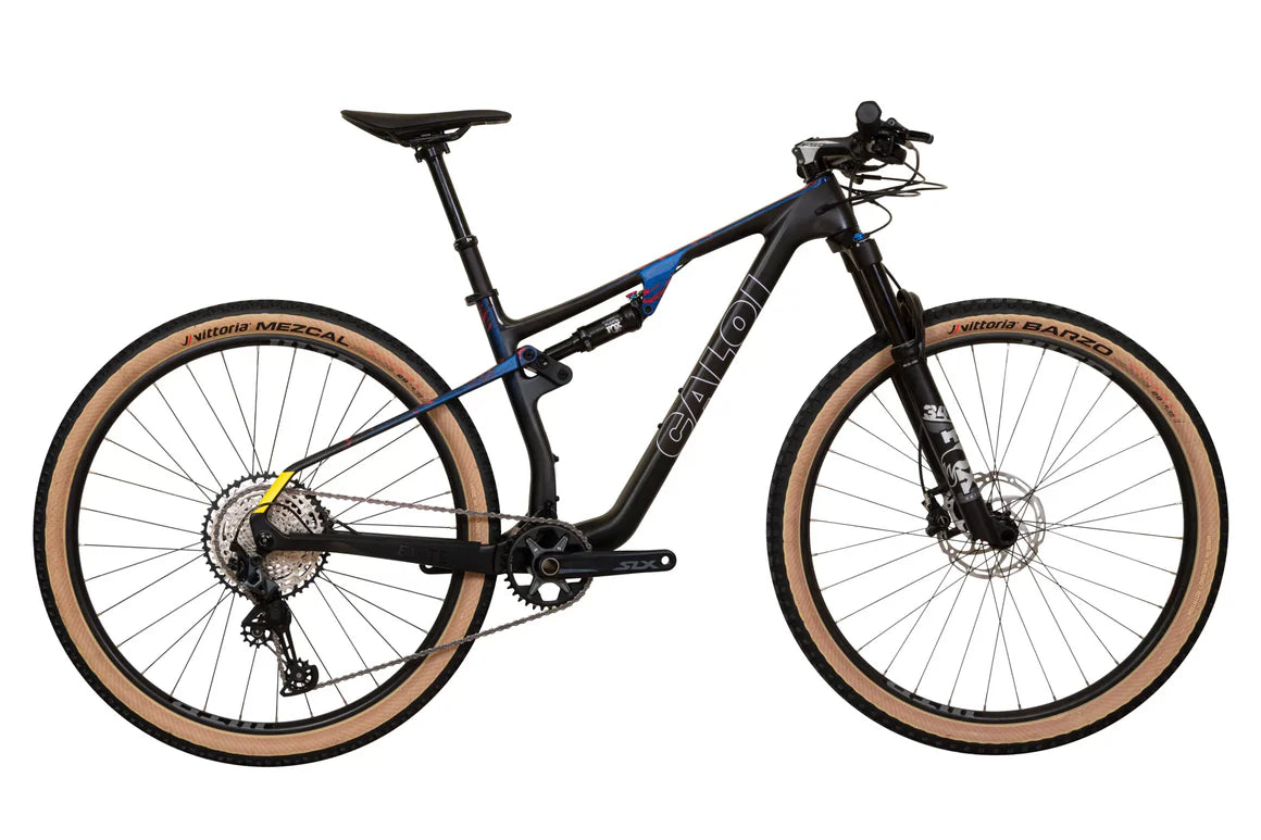 Bicicleta Caloi Elite Carbon FS Team Replica - Tamanho M - Freios XTR